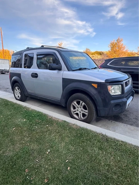 2003 Honda Element - Image 2 of 8