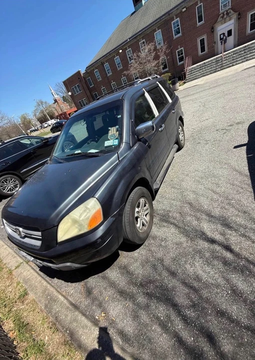 2003 Honda Pilot 1st Gen - Image 3 of 3