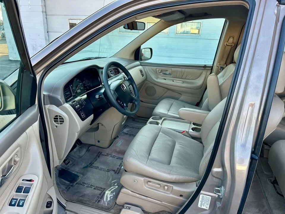 2003 Honda Odyssey - Image 8 of 15