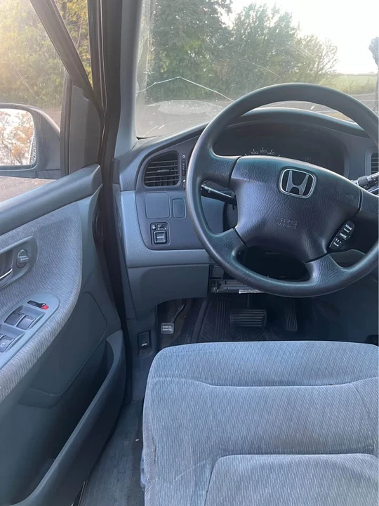 2003 Honda Odyssey - Image 9 of 9