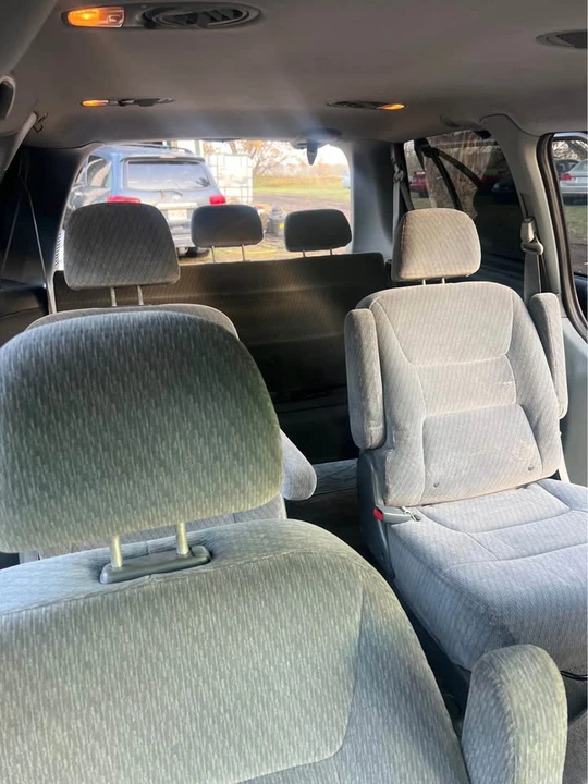 2003 Honda Odyssey - Image 7 of 9