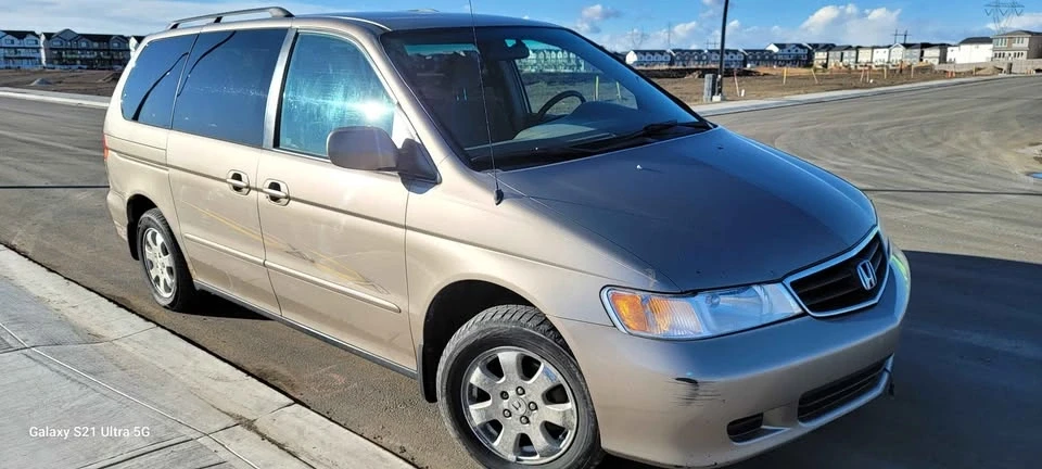 2003 Honda Odyssey - Image 2 of 13