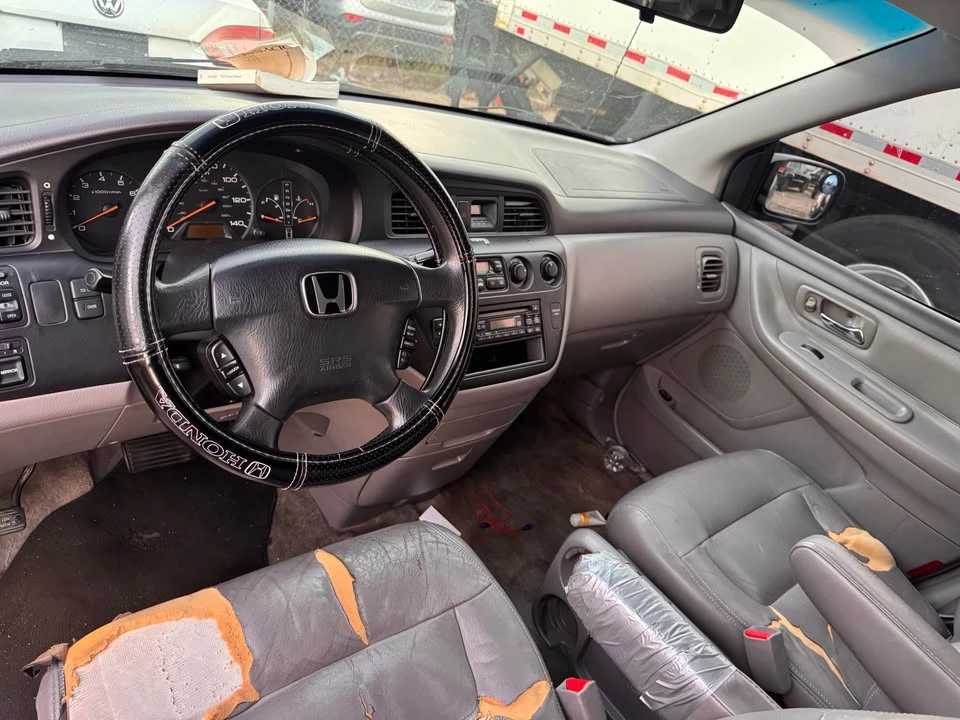 2003 Honda Odyssey - Image 6 of 7
