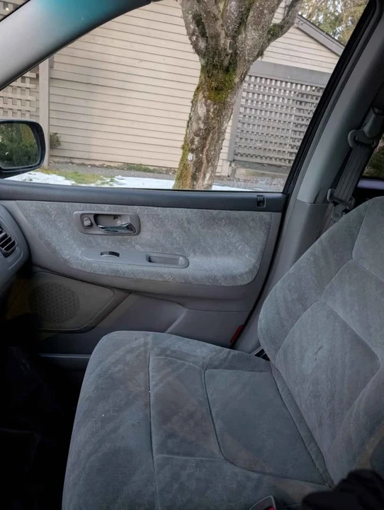 2003 Honda Odyssey - Image 5 of 8