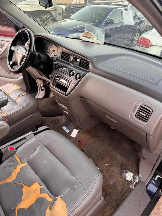 2003 Honda Odyssey - Image 7 of 7