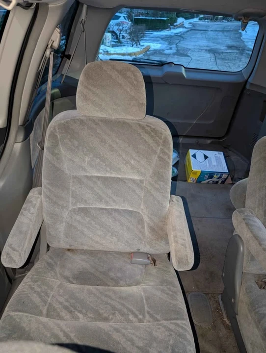 2003 Honda Odyssey - Image 7 of 8