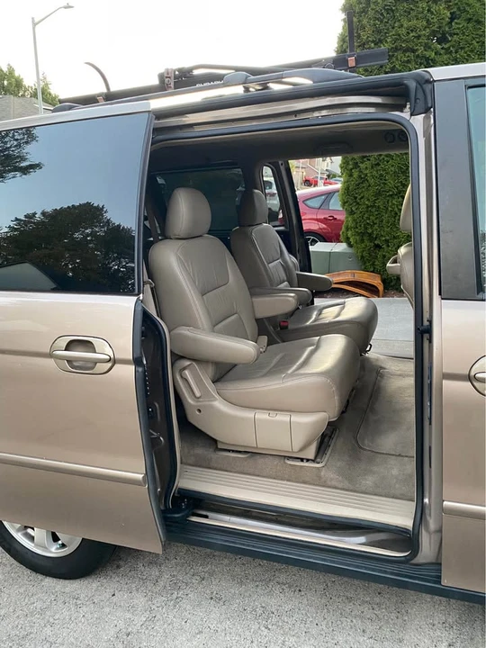 2003 Honda Odyssey - Image 4 of 12