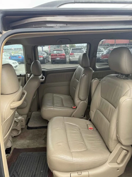 2003 Honda Odyssey - Image 8 of 11