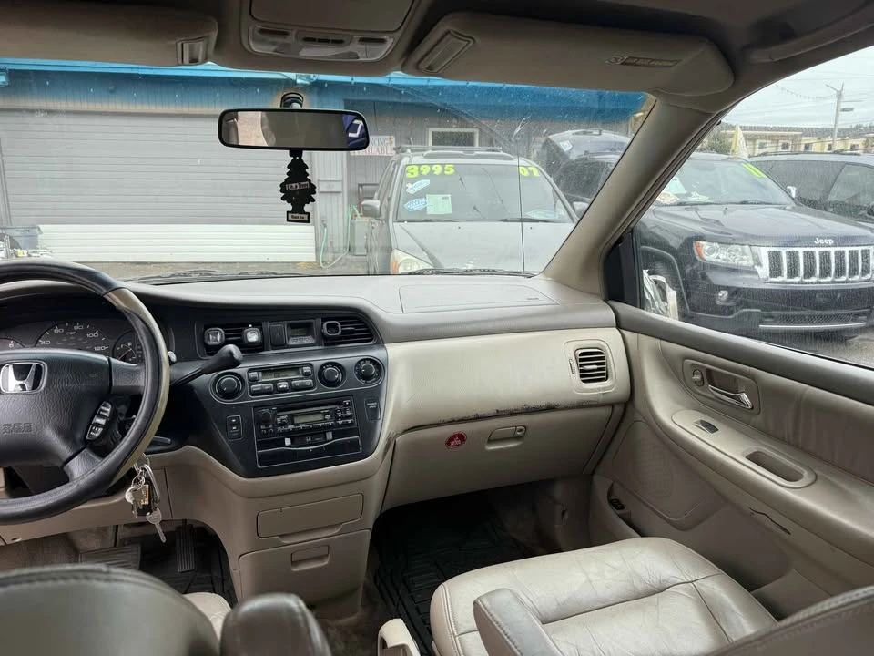 2003 Honda Odyssey - Image 10 of 11