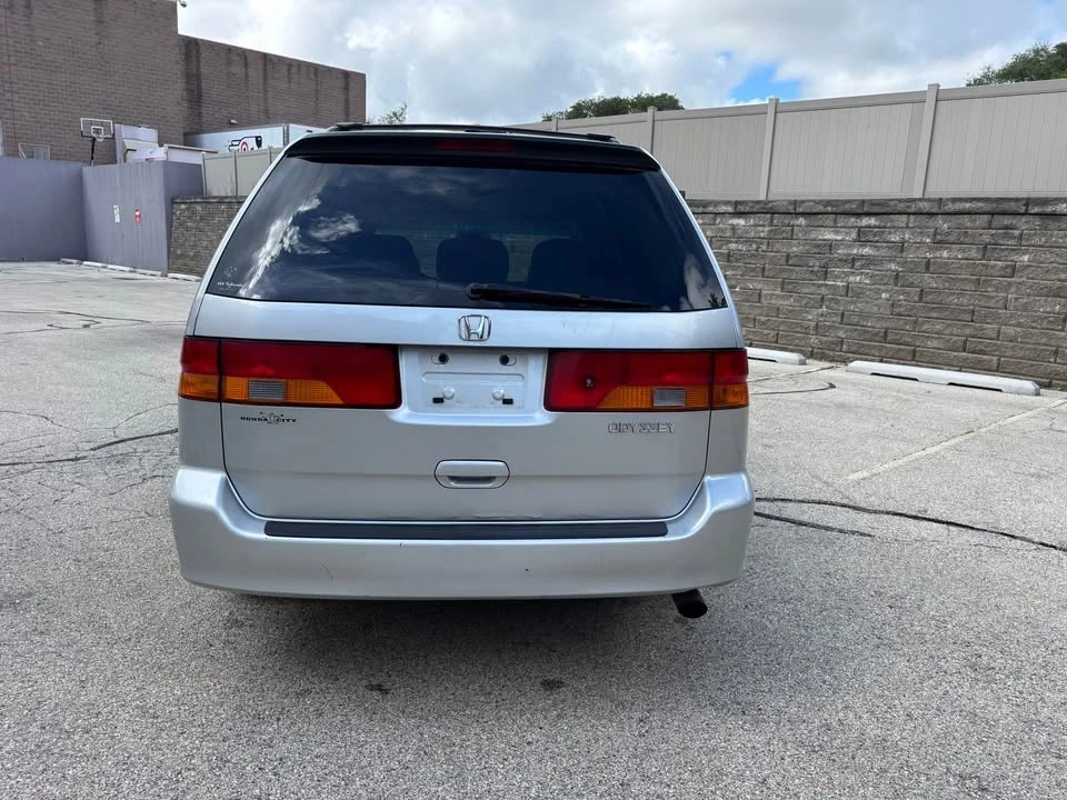 2003 Honda Odyssey - Image 13 of 17