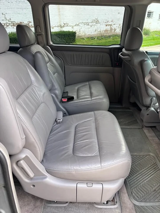 2003 Honda Odyssey - Image 8 of 17