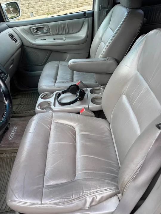 2003 Honda Odyssey - Image 5 of 17
