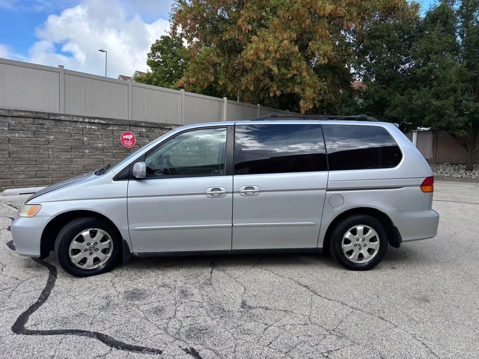 2003 Honda Odyssey - Image 15 of 17
