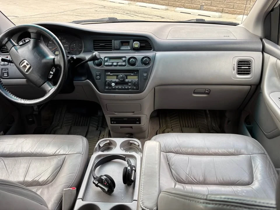 2003 Honda Odyssey - Image 6 of 17