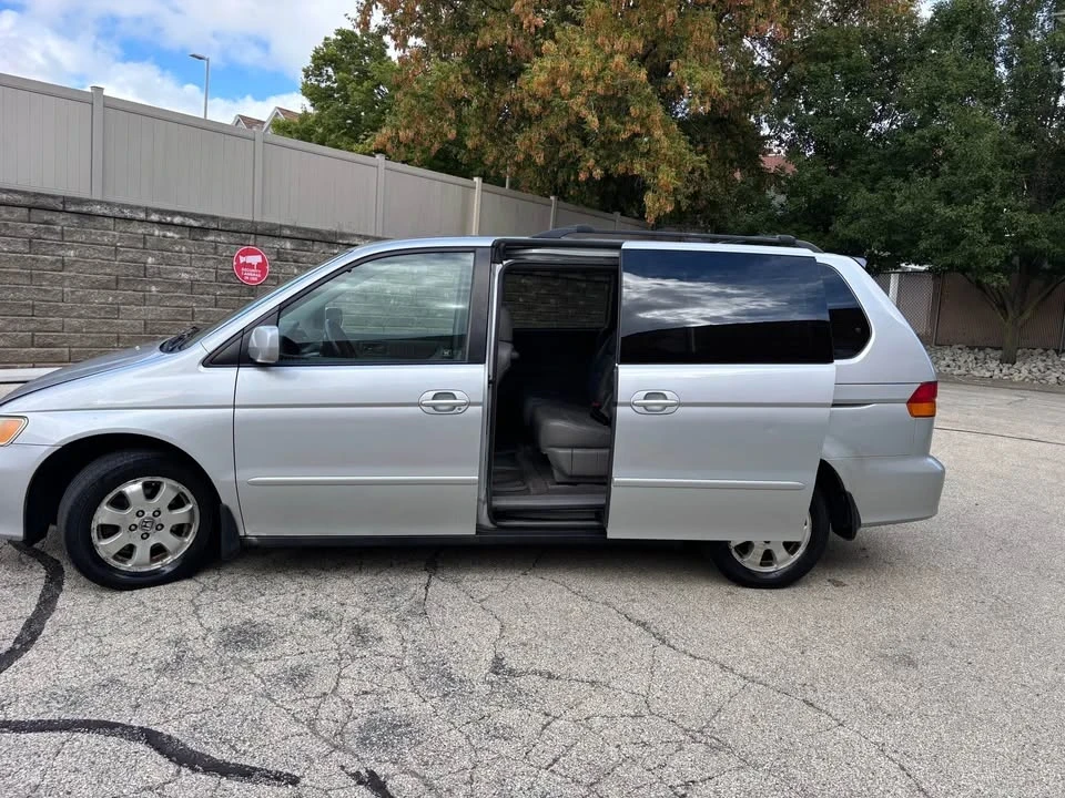 2003 Honda Odyssey - Image 4 of 17