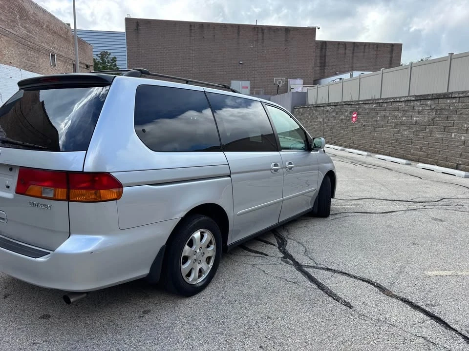 2003 Honda Odyssey - Image 12 of 17