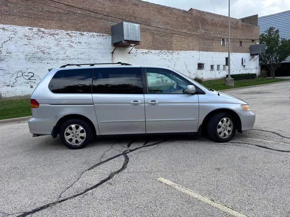 2003 Honda Odyssey - Image 10 of 17
