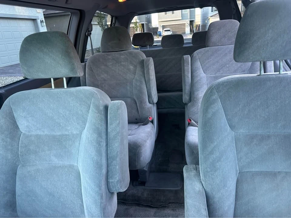 2003 Honda Odyssey - Image 10 of 11