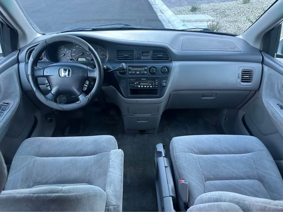 2003 Honda Odyssey - Image 11 of 11