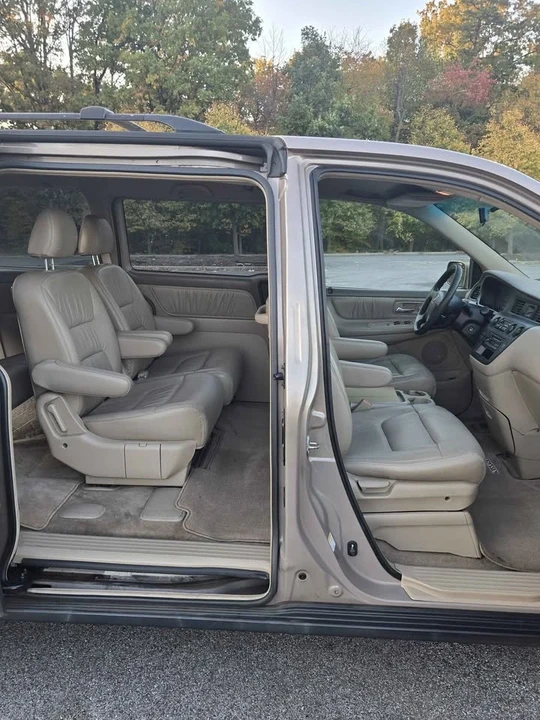 2003 Honda Odyssey - Image 14 of 20