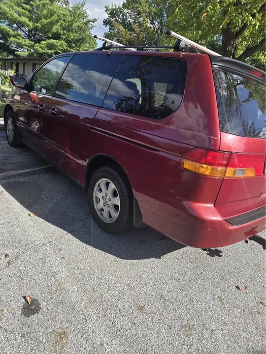 2003 Honda Odyssey - Image 2 of 8