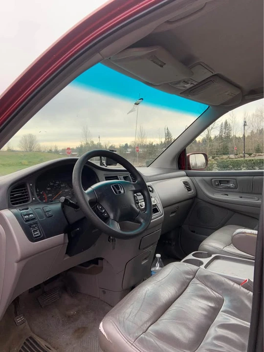 2003 Honda Odyssey - Image 10 of 12