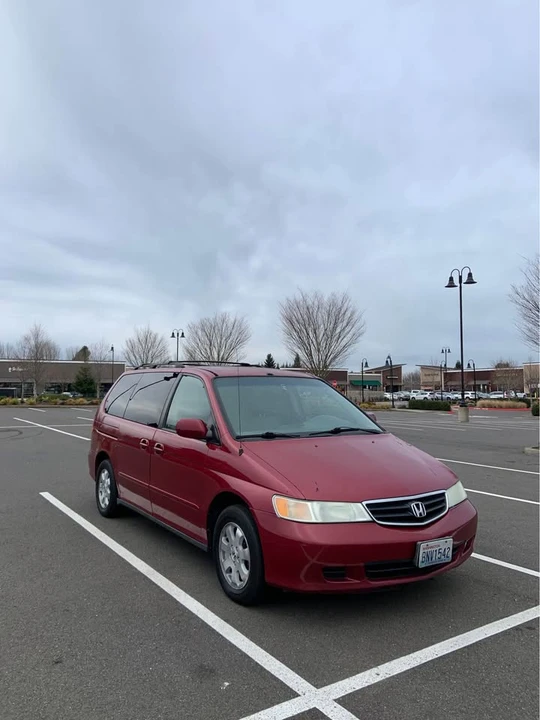 2003 Honda Odyssey - Image 2 of 12