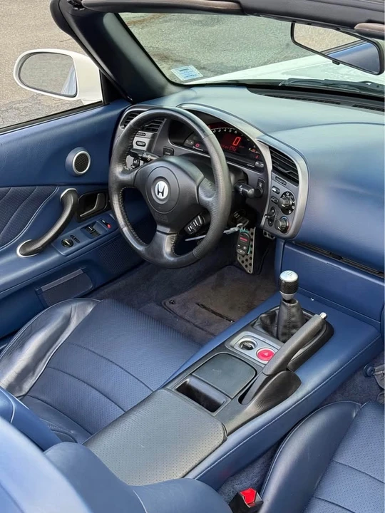 2003 Honda AP1 S2000 - Image 2 of 8