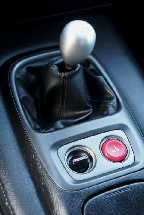 2003 Honda AP1 S2000 - Image 13 of 20
