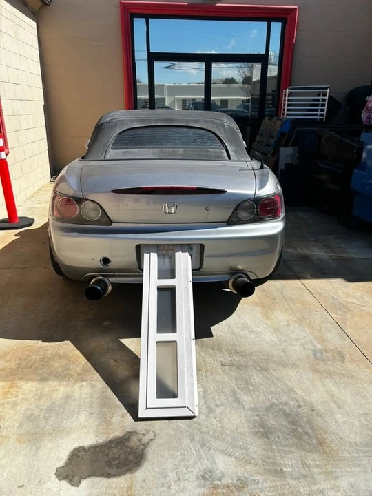 2003 Honda AP1 S2000 - Image 2 of 11