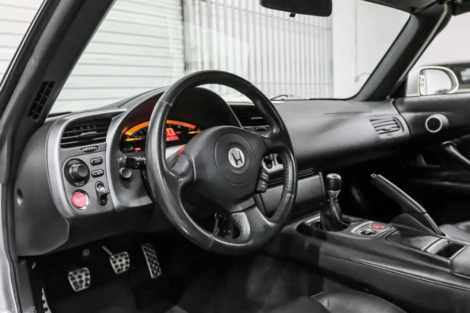 2003 Honda AP1 S2000 - Image 2 of 20