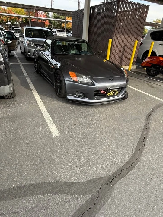 2003 Honda AP1 S2000 - Image 2 of 19