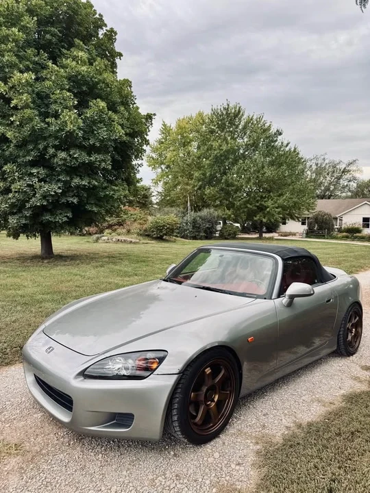 2003 Honda AP1 S2000 - Image 2 of 16