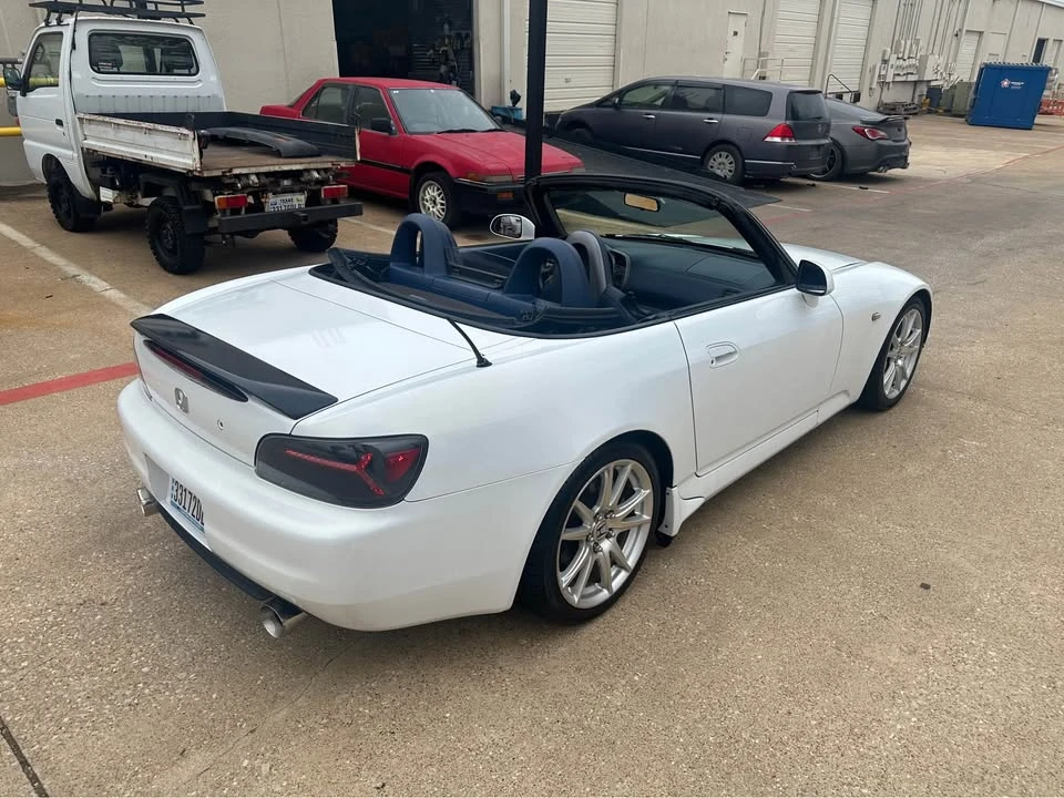 2003 Honda AP1 S2000 - Image 2 of 15