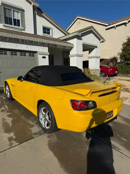 2003 Honda AP1 S2000 - Image 2 of 11
