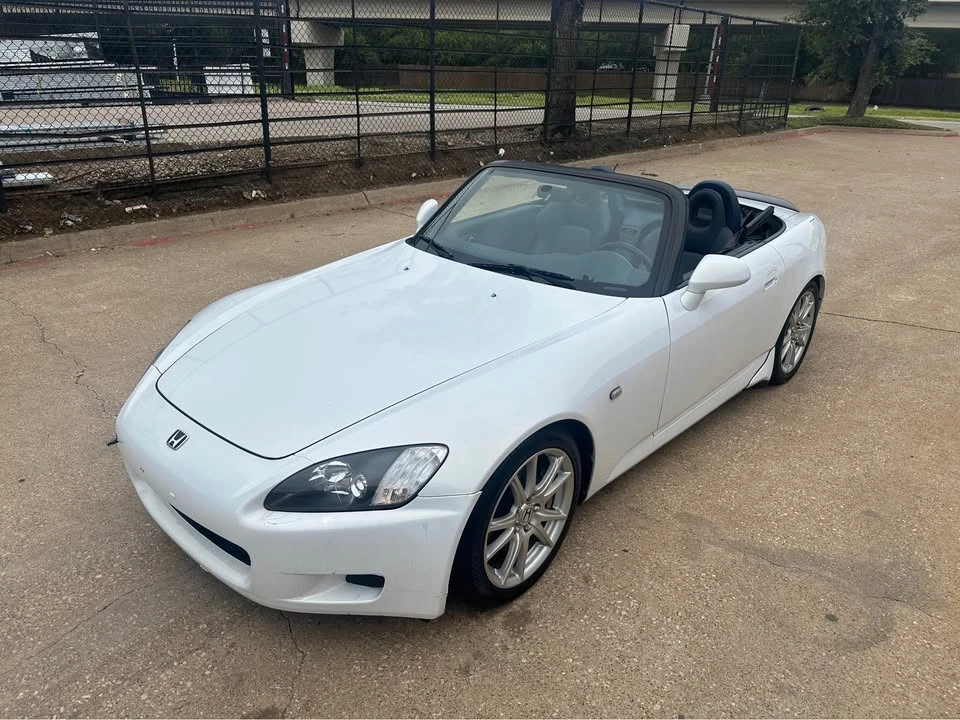 2003 Honda AP1 S2000 - Image 2 of 15