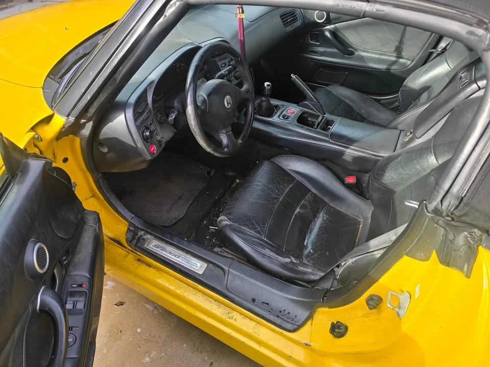 2003 Honda AP1 S2000 - Image 2 of 9