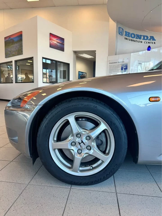 2003 Honda AP1 S2000 - Image 4 of 11