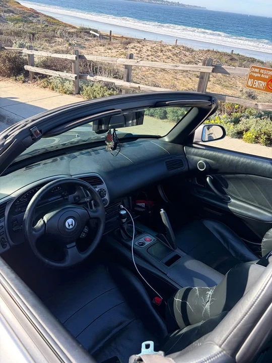 2003 Honda AP1 S2000 - Image 4 of 5