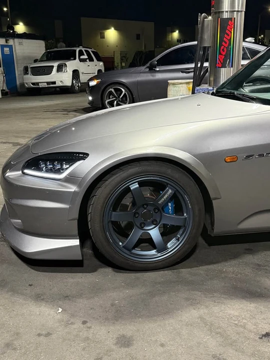 2003 Honda AP1 S2000 - Image 2 of 17