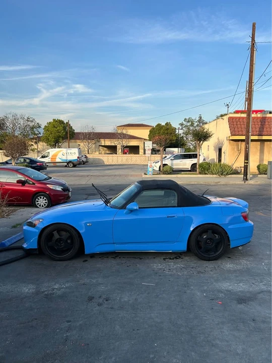 2003 Honda AP1 S2000 - Image 2 of 8