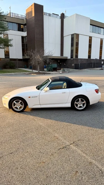 2003 Honda AP1 S2000 - Image 2 of 17