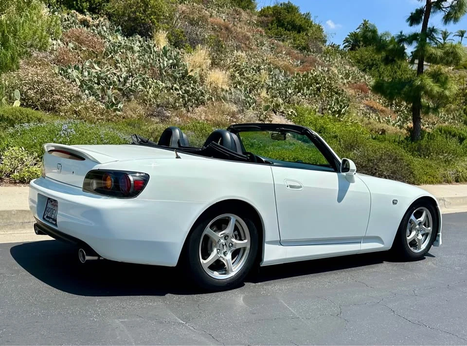 2003 Honda AP1 S2000 - Image 2 of 11