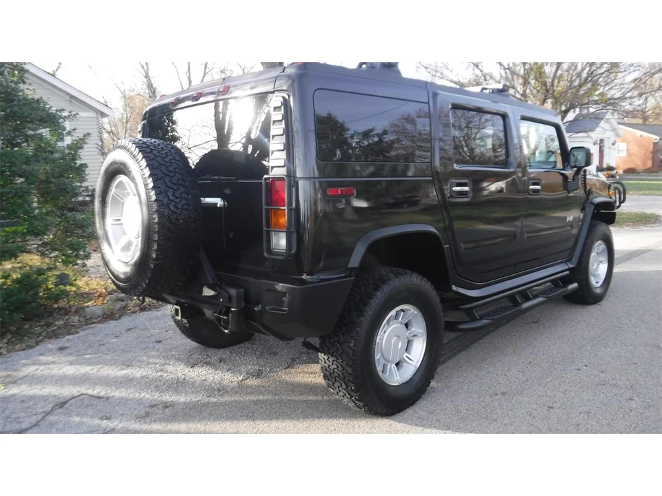 2003 Hummer Hummer H2 - Image 2 of 31