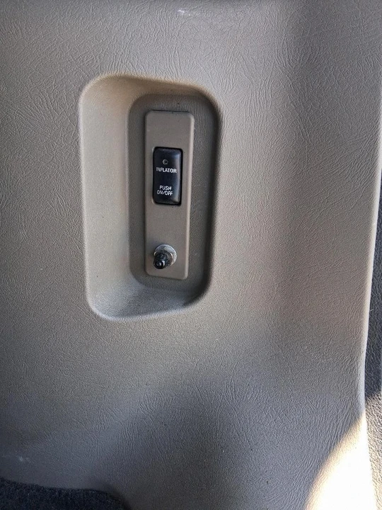 2003 Hummer Hummer H2 - Image 11 of 20