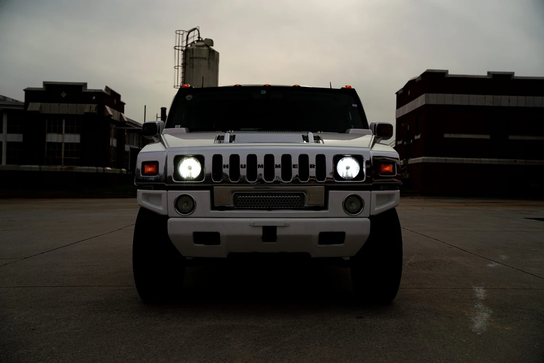 2003 Hummer Hummer H2 - Image 28 of 31