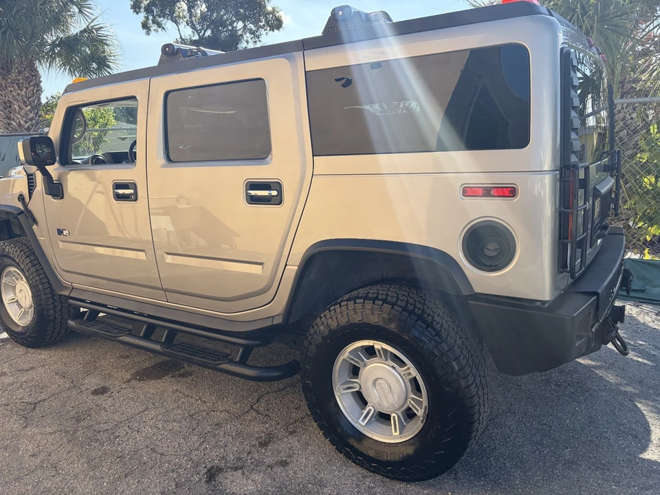 2003 Hummer Hummer H2 - Image 2 of 5