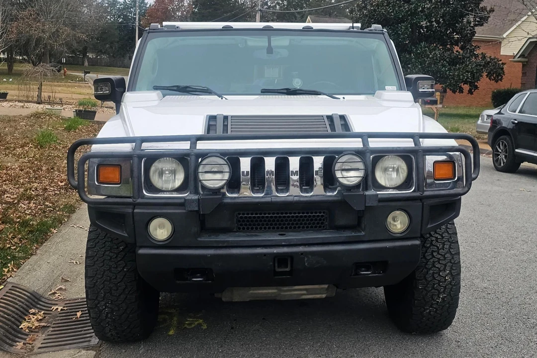 2003 Hummer Hummer H2 - Image 2 of 31