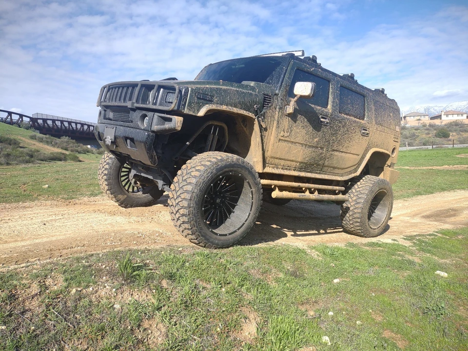 2003 Hummer Hummer H2 - Image 10 of 16