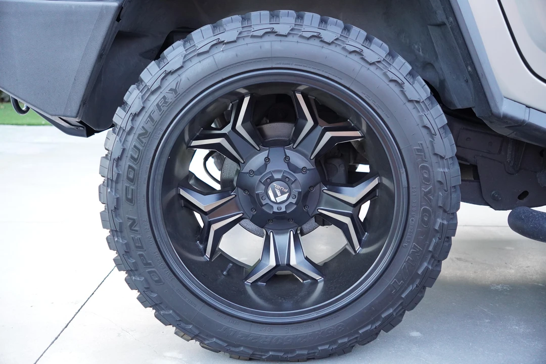 2003 Hummer Hummer H2 - Image 24 of 31